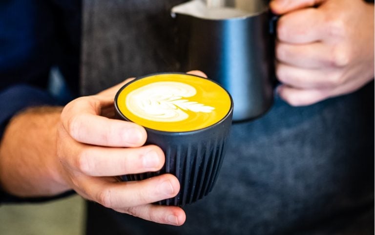 Steins-Coffee-Shop-Flat-White