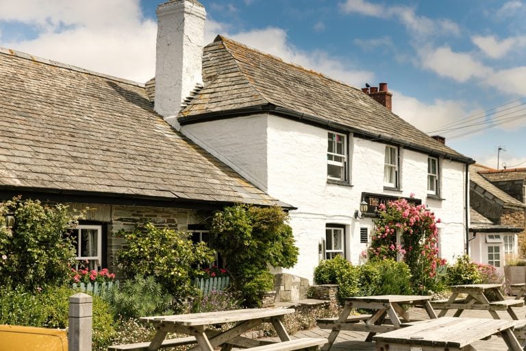 The-Cornish-Arms-Pub-North-Cornwall-Padstow